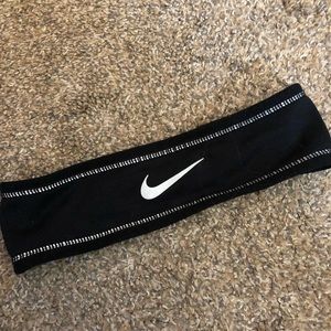 Nike Accessories - Nike headband Nike Accessories - Nike headband